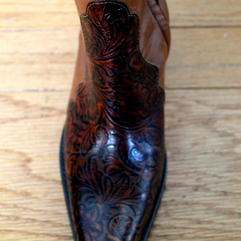 Size 10 womens leather Coldwater  creek boots